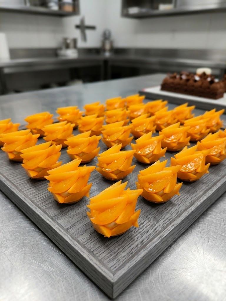 Petit four de melocotón